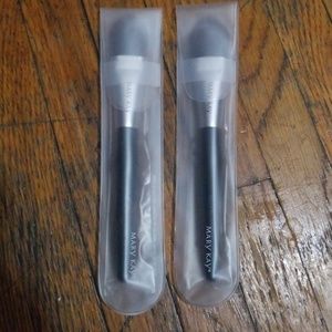 Mary Kay Liquid Foundation Brush